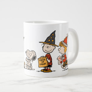 Grande Tasse Cortège joyeux d'Halloween de la bande de Peanuts