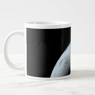 Grande Tasse Crescent Terre De La Mission Apollo 4.