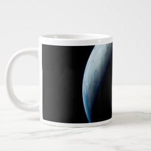 Grande Tasse Crescent Terre De La Mission Apollo 4. 2