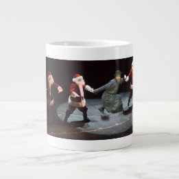 Grande Tasse Dancin' Santas & Chassid