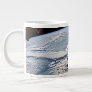 Grande Tasse Des Nuages Autour De Sumatra, Indonésie.