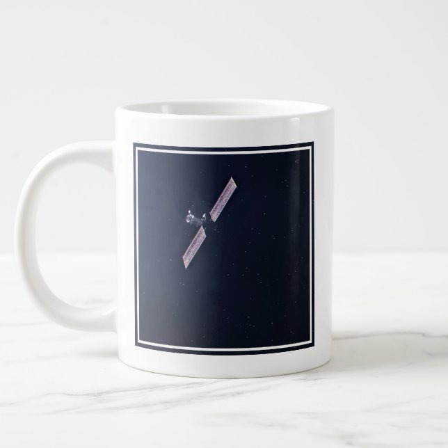 Grande Tasse Dragon Xl Spacecraft S'Approche D'Une Passerelle L (Gauche)