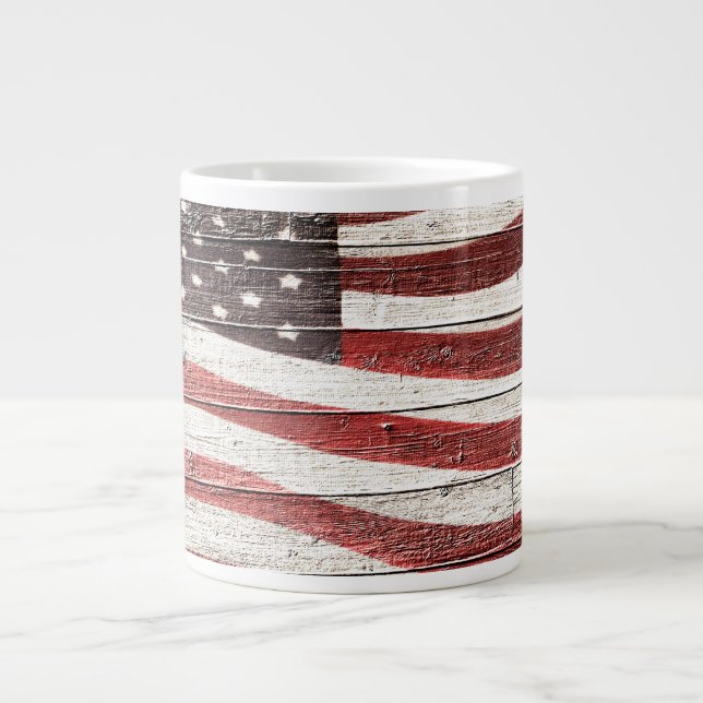 Grande Tasse Drapeau américain peint sur texture de bois rustiq (Devant)