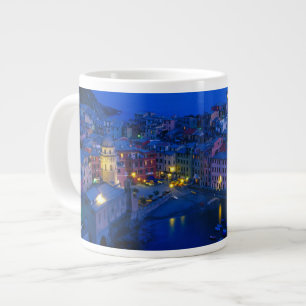 Grande Tasse Europe, Italie, Cinque Terre, Vernazza. Côte escar
