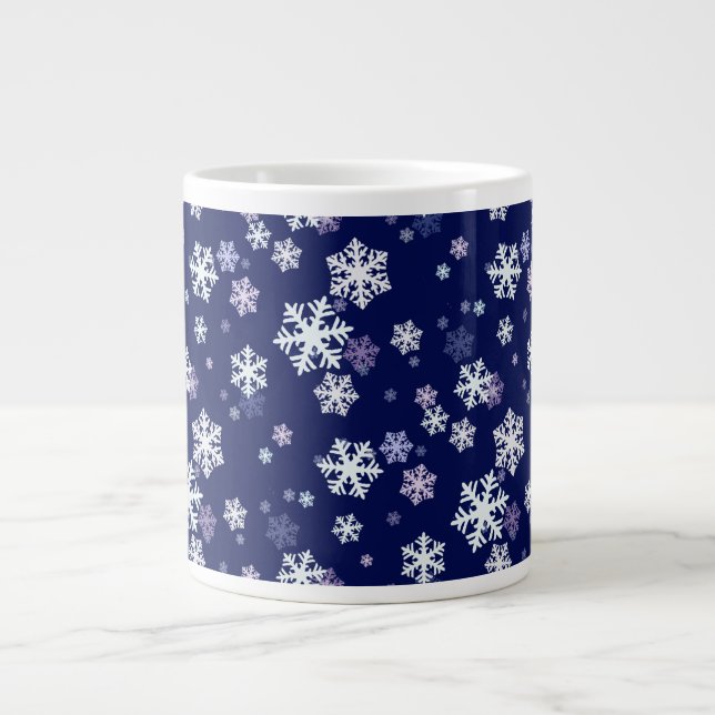 Grande Tasse Flèches de neige bleues et blanches sur fond bleu  (Devant)