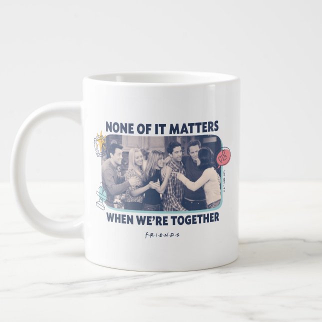 Grande Tasse FRIENDS™ | Câlin de groupe (Gauche)