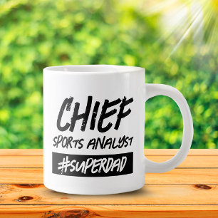 Grande Tasse Funny Chief Sports Analyst Hashtag Super Papa