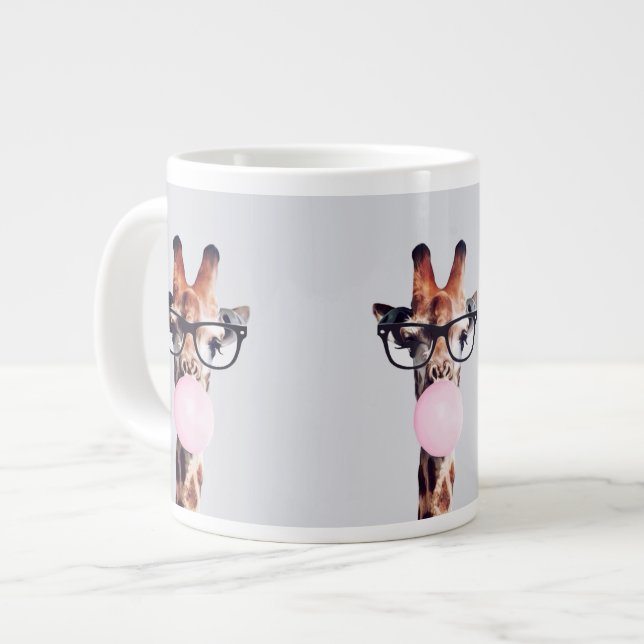 Grande Tasse Girafe portant des lunettes soufflant bulle rose g (Devant gauche)