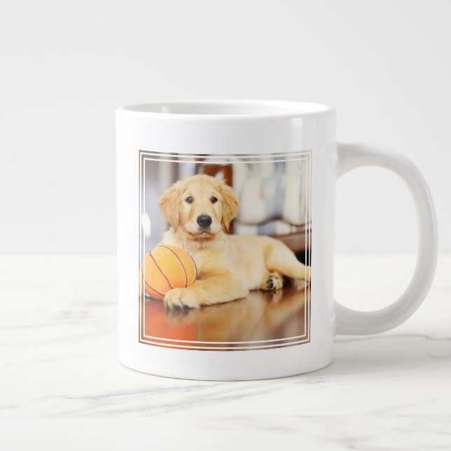 Grande Tasse Golden Retriever avec un jouet de basket (Droite)