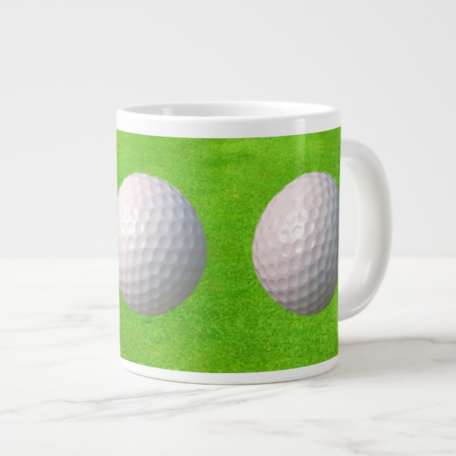 Grande Tasse Golf Balls sur Greens Golfer (Devant droit)