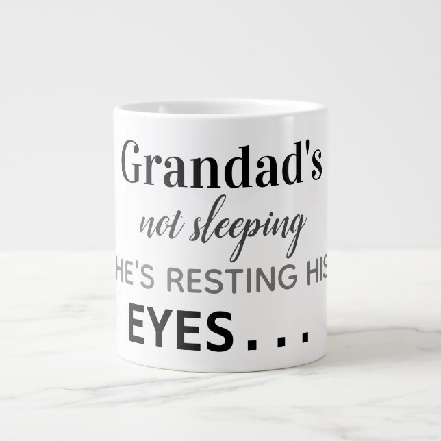 Grande Tasse Grand-père ne dort pas... (Devant)
