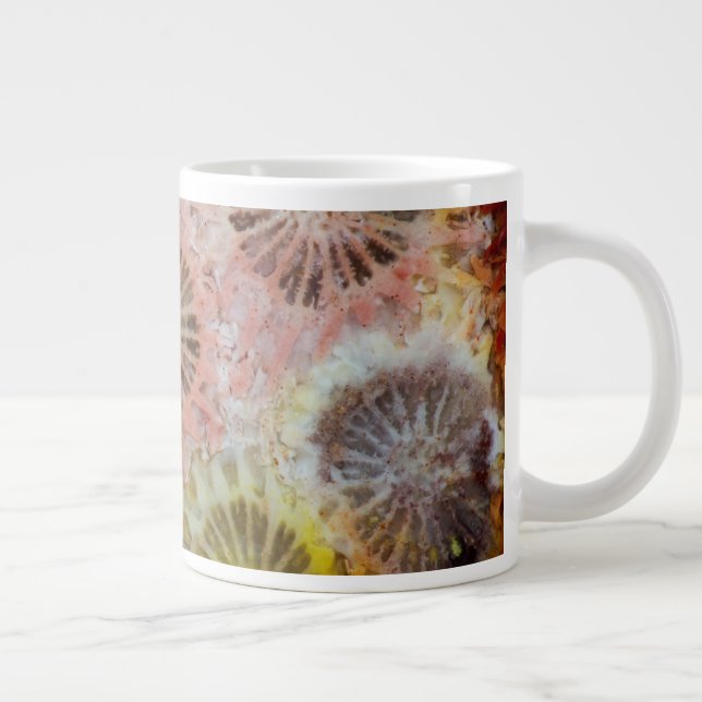 Grande Tasse Gros plan de corail rose (Droite)