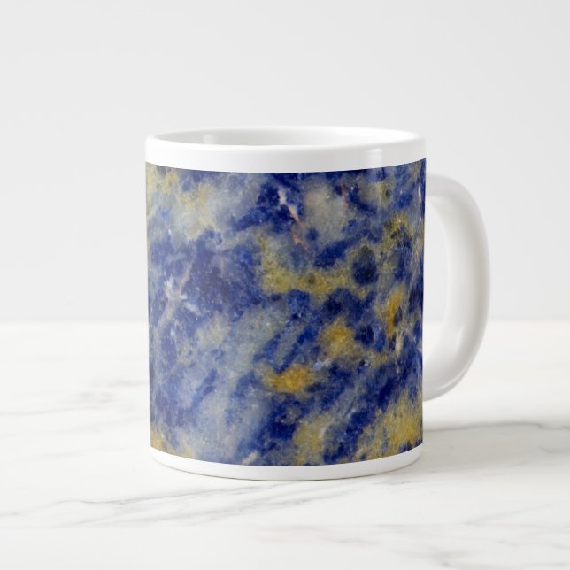 Grande Tasse Gros plan sur une sodalite bleue (Devant droit)