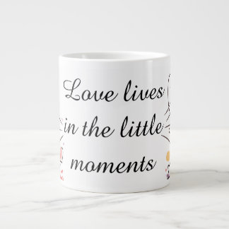 Grande Tasse Illustration de doodle d'amour enjoué