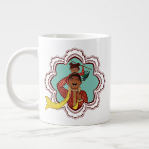 Grande Tasse Indian Dad carrying his daughter on his shoulders