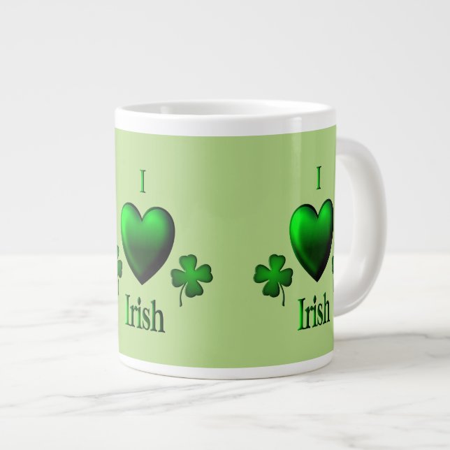 Grande Tasse Irlandais de coeur du vert I (Devant droit)