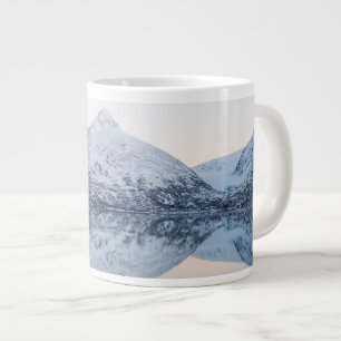 Grande Tasse Lac Portage réfléchi