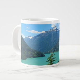 Grande Tasse Lac Turquoise de Snowy Mountain à Washington