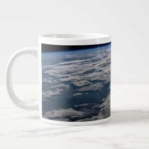 Grande Tasse Le membre de la Terre au-dessus d'une Australie oc