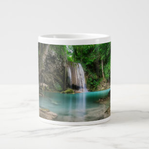 Grande Tasse Les cascades Kanchanaburi, Thaïlande