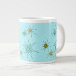 Grande Tasse Les étoiles atomiques bleues d'Oeuf de Robin<br><div class="desc">Le motif Jumbo Mug de Robin's Oeuf Blue Iconic Atomic Starbursts présente des étoiles atomiques emblématiques. C'est vrai ! La vieille école, arrière - plan de couleur bleu oeuf de robin avec des taches d’or, est la toile de fond parfaite pour le céleri turquoise, apaisant et les cercles de couleur...</div>