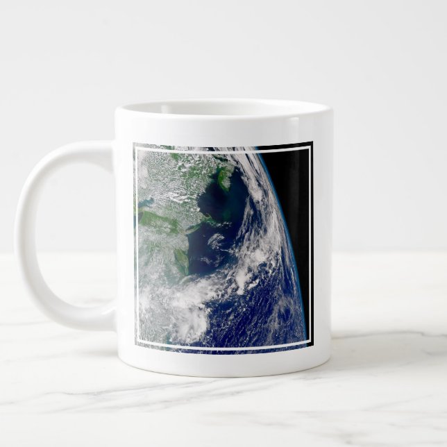 Grande Tasse L'Ouragan Frances Sur Une Terre Partielle. (Gauche)