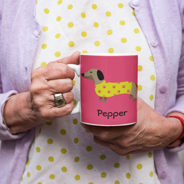 Grande Tasse Mignonne Jaune et Rose Dachshund Nom du chien Drôl (Créateur téléchargé)