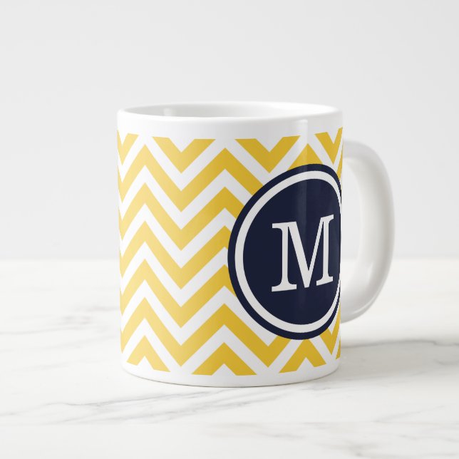 Grande Tasse Monogramme personnalisé Chevron bleu jaune et mari (Devant droit)