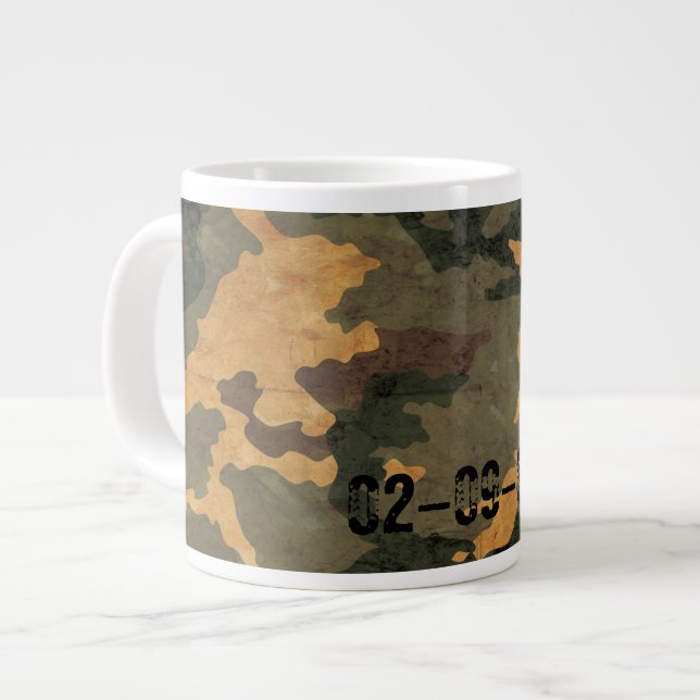 Grande Tasse Motif camouflage vert vintage 2020 (Devant gauche)