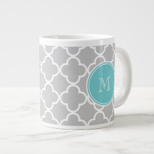 Grande Tasse Motif gris de Quatrefoil, monogramme turquoise