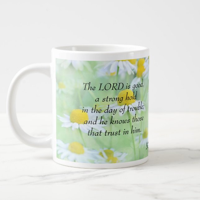 Grande Tasse Nahum 1:7 (Gauche)
