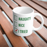 Grande Tasse Naughty, Nice, J'Ai Essayé - Drôle Citation De Noë<br><div class="desc">NewParkLane - Mug avec une citation de Noël drôle 'Naughty,  Nice,  I Tried ' en vert et rouge. Consultez cette collection pour les articles correspondants. Avez-vous des souhaits particuliers en matière de design personnel? N'hésitez pas à me contacter !</div>