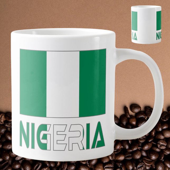 Grande Tasse Nigeria avec le drapeau nigérian (Créateur téléchargé)