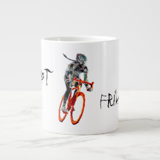 Grande Tasse Non froncé.  Cycliste et flammes femelles