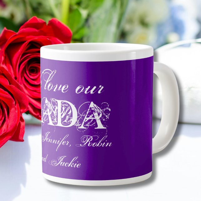 Grande Tasse Nous aimons notre Dada mignon personnalisé violet  ("We Love our Dada" Cute Personalized Purple and White Giant Coffee Mug.)