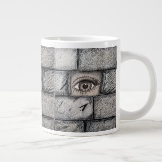 Grande Tasse "Oeil derrière le mur"