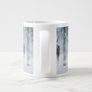 Grande Tasse Orignal mâle marchant à travers la neige boréale