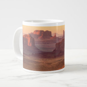 Grande Tasse pittoresque de la vallée du Monument, Arizona