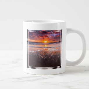 Grande Tasse Plage de l'État de Ventura au coucher du soleil