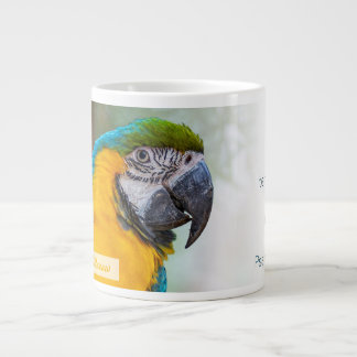 Grande Tasse Psaume Macaw bleu et jaune 145:9 KJV
