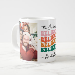 Grande Tasse Retro nous croyons au Père Noël 2 photos