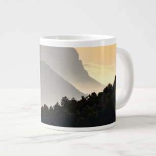 Grande Tasse Silhouettes des montagnes