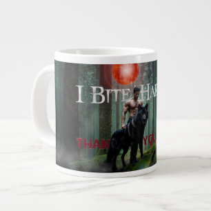 Grande Tasse SlipperyJoe's Halloween homme musclé torse nu mord