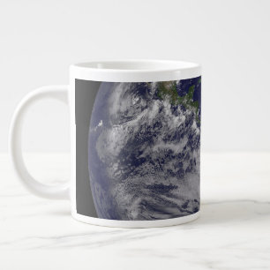 Grande Tasse Terre Pleine Avec L'Ouragan Irène Sur La Côte Est.