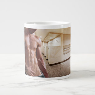 Grande Tasse Torse d'homme musclé torse nu sixpack de SlipperyJ