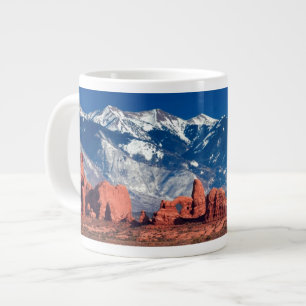 Grande Tasse Traînée équilibrée de roche