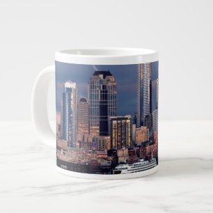 Grande Tasse Un beau et dramatique coucher du soleil vu de