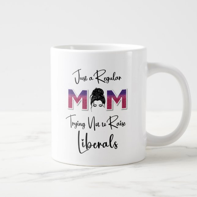 Grande Tasse Une Maman Régulière Essaie De Ne Pas Lever Les Lib (Droite)