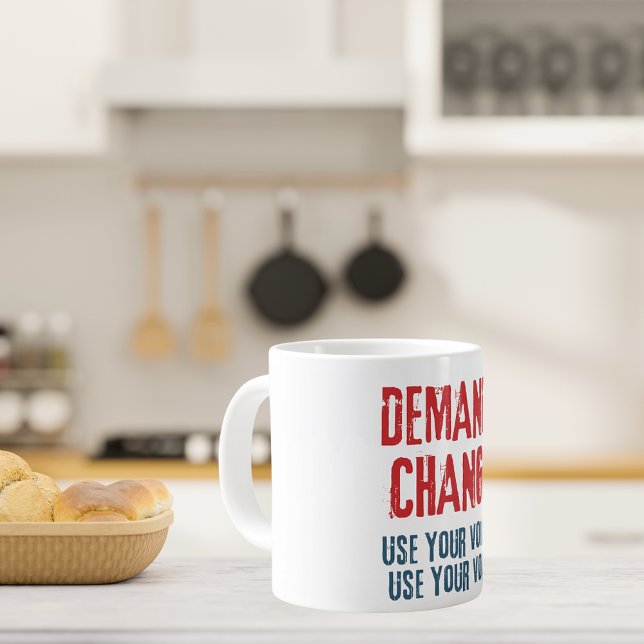 Grande Tasse Utiliser votre voix et votre vote pour le changeme (Créateur téléchargé)
