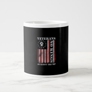 Grande Tasse Vétérans Militaires Protestent Drapeau Patriotique
